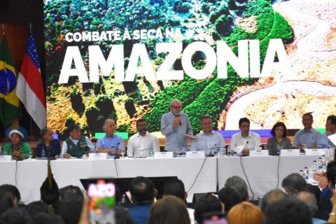 Lula anuncia R$ 500 milhões para dragagens e investimentos na reconstrução da BR-319