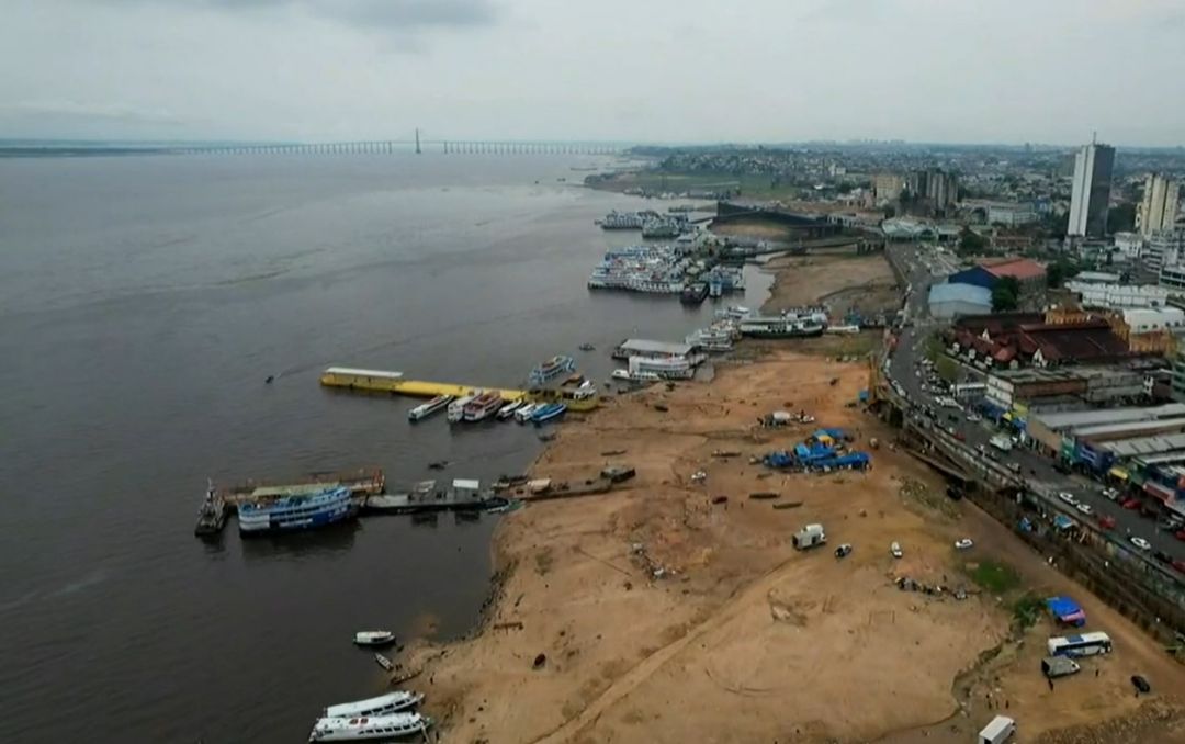 Rio Negro desce 22 cent&iacute;metros nas &uacute;ltimas 24 horas em Manaus