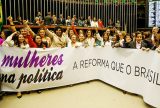 Homens têm 2,5 vezes mais chances de se eleger do que mulheres, revela pesquisa