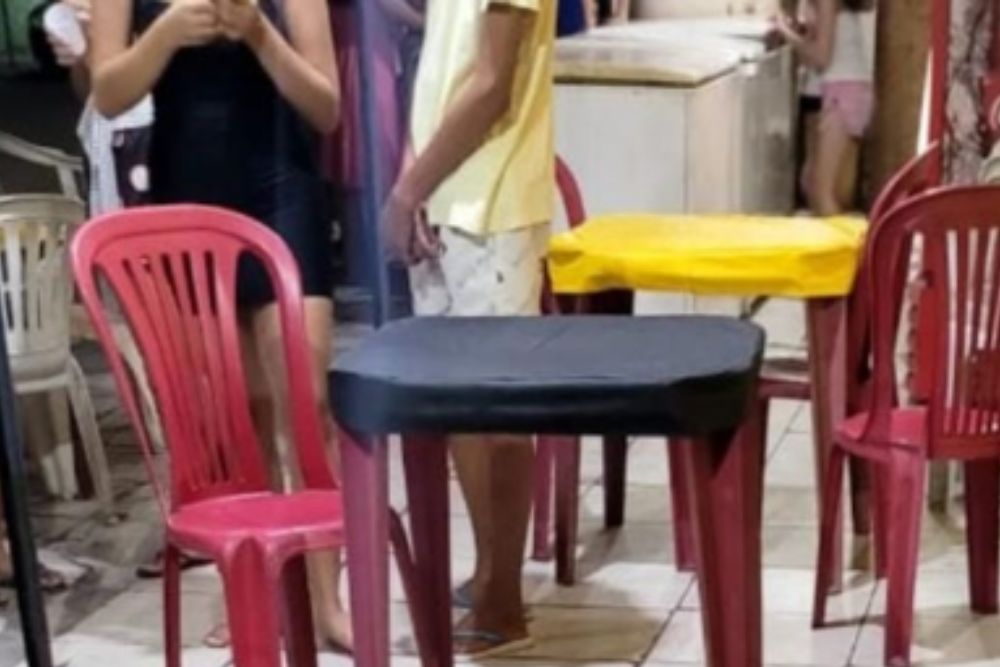 Motoboy é morto a tiros no bairro Jorge Teixeira Motoboy é morto a tiros no bairro Jorge Teixeira