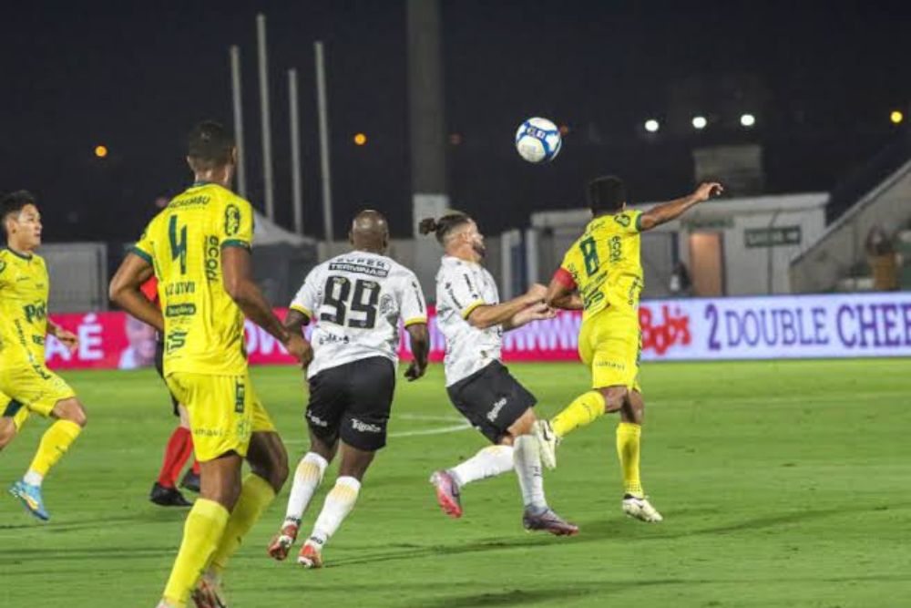 Amazonas FC mant&eacute;m invencibilidade de seis jogos sem perder ap&oacute;s empate contra o Mirassol