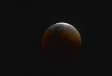 Eclipse parcial da Lua acontece hoje; veja como assistir pela internet