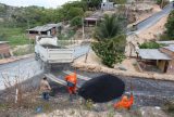 Comunidades da zona Leste de Manaus recebem serviços de pavimentação e moradores comemoram
