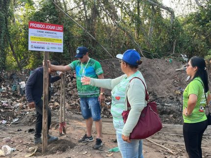 Ação de limpeza contra lixeiras viciadas chega ao bairro Jacareacanga em Parintins