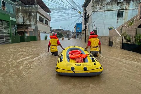 Brasil lança iniciativa para estruturar 100 ações climáticas de impacto nos municípios