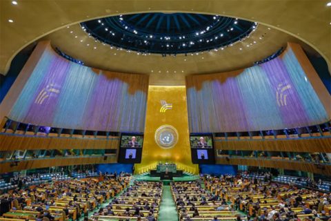 ONU decide retomar sanções contra Irã