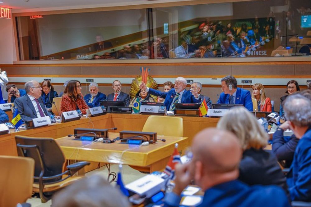 Lideranças internacionais defendem ação conjunta contra fake news e ódio nas redes Lideranças internacionais defendem ação conjunta contra fake news e ódio nas redes