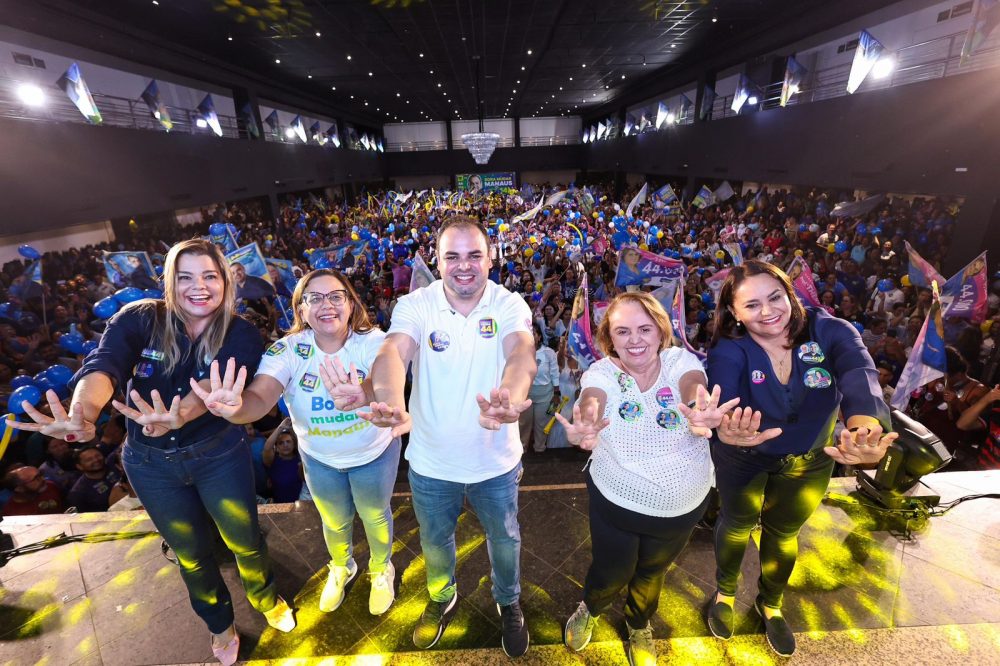 Cerca de 4 mil profissionais da educa&ccedil;&atilde;o afirmam apoio &agrave; candidatura de Roberto Cidade