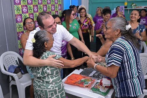 Roberto Cidade defende investimento para populações vulneráveis durante visita a institutições sociais em Manaus