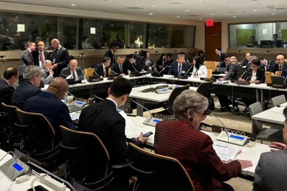 Brasil, China e mais 11 países anunciam criação do Grupo Amigos da Paz Brasil, China e mais 11 países anunciam criação do Grupo Amigos da Paz