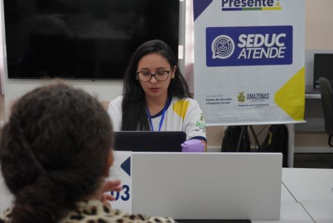 Seduc leva comissões e Provão Eletrônico para 16ª edição do Governo Presente no bairro São José Operário