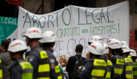 Instituto credenciado pela OMS quer atuar no STF em ação pró aborto