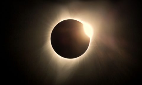 Eclipse solar anular poderá ser visto no Brasil