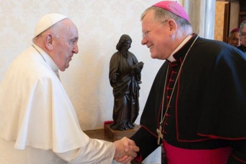 Líderes mundiais lamentam morte do papa Francisco