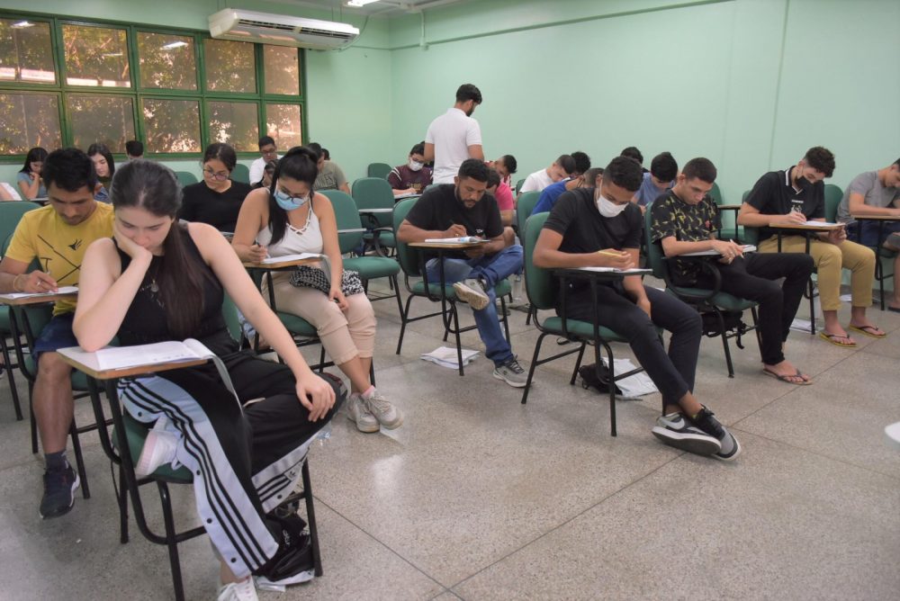 Cartões de Convocação do Vestibular 2024, acesso 2025, e SIS da UEA são disponibilizados a partir desta segunda-feira (07) Cartões de Convocação do Vestibular 2024, acesso 2025, e SIS da UEA são disponibilizados a partir desta segunda-feira (07)