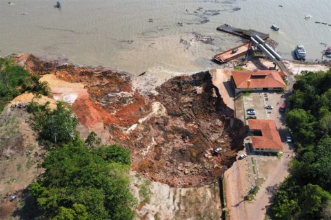 DNIT decreta situação de emergência na infraestrutura aquaviária do AM após desabamento de porto em Manacapuru