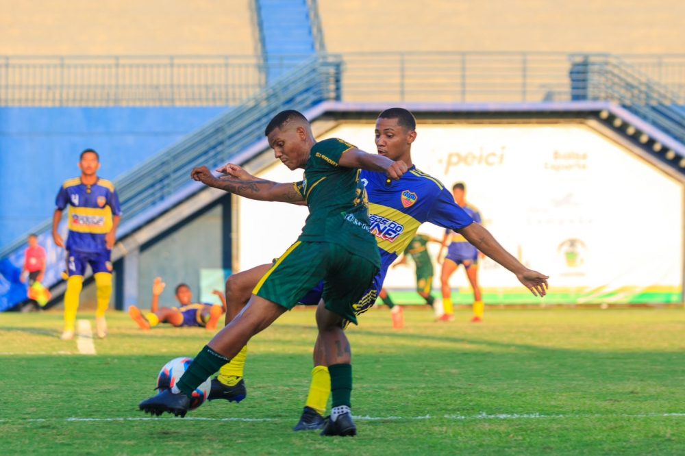 Sete FC e CDC Manicoré duelam pelo título do Barezão Série B nesta terça-feira (08) Sete FC e CDC Manicoré duelam pelo título do Barezão Série B nesta terça-feira (08)