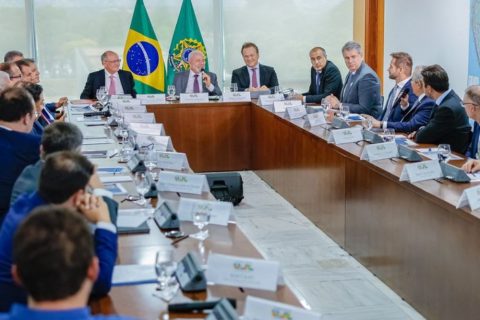 Em reunião com Lula, setor automotivo destaca aumento de vendas e volta do Salão do Automóvel