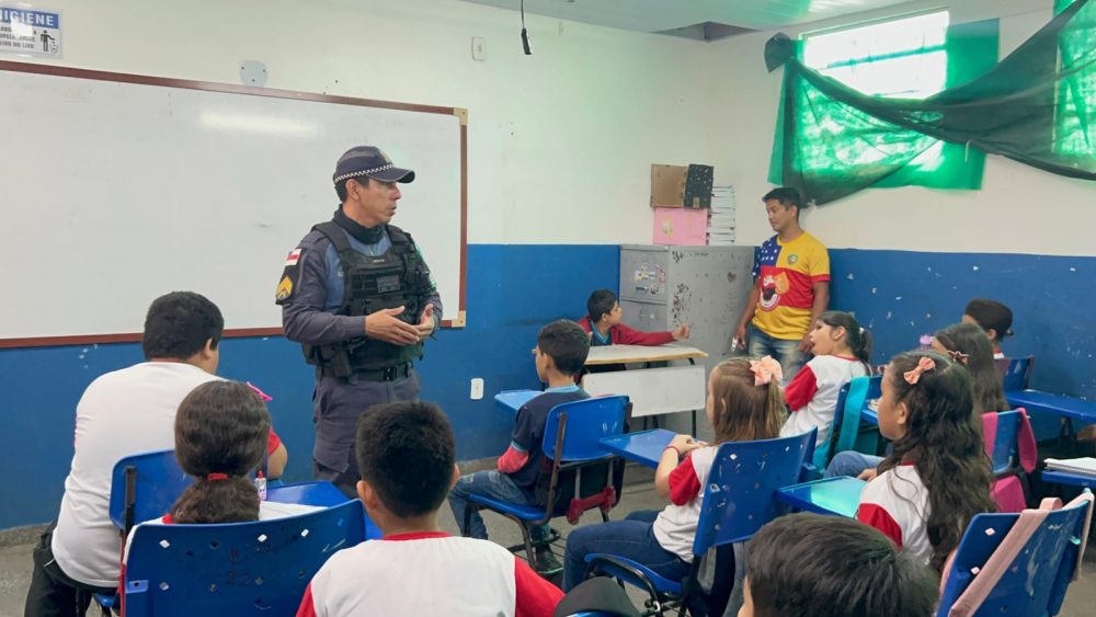 Proerd alcan&ccedil;a mais de 700 mil fam&iacute;lias em Manaus e promove disciplina entre jovens