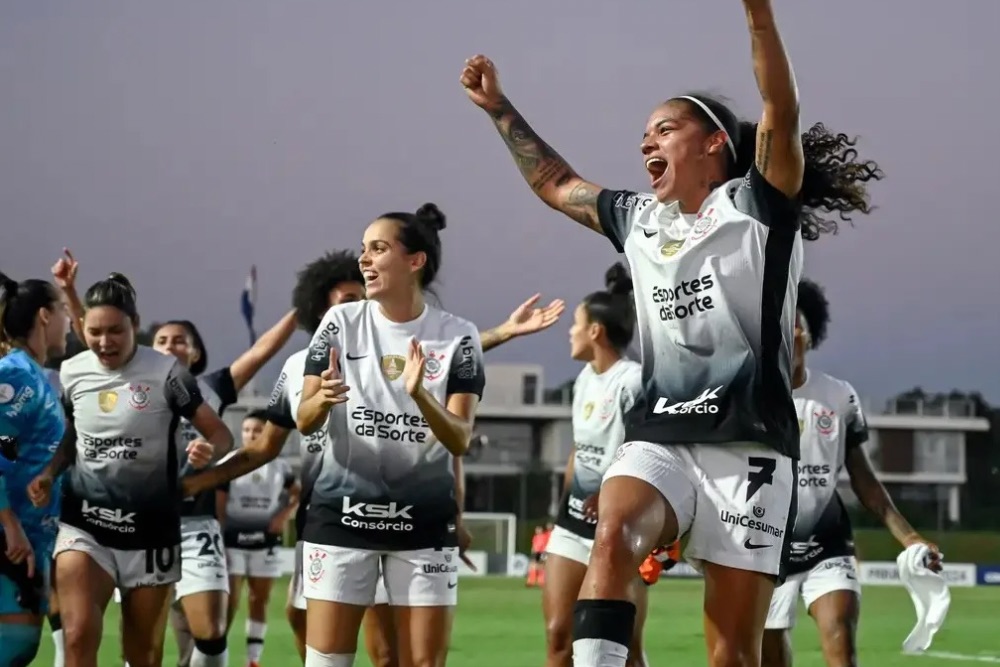 Corinthians supera Olimpia e vai às semifinais da Libertadores Feminina Corinthians supera Olimpia e vai às semifinais da Libertadores Feminina