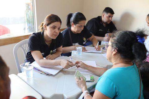 Moradores são beneficiados com oferta de serviços sociais e ambientais em Iranduba