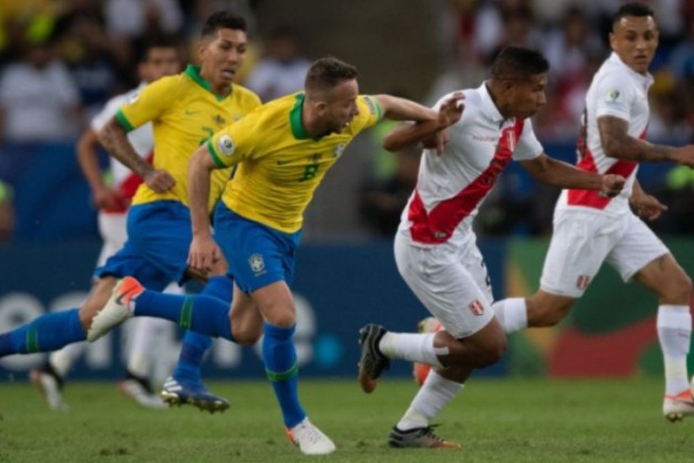 Brasil enfrenta sele&ccedil;&atilde;o peruana em Bras&iacute;lia pelas Eliminat&oacute;rias da Copa do Mundo