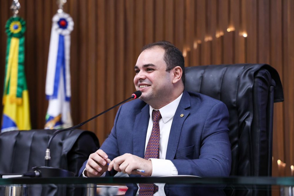 PL de Roberto Cidade estimula participação dos alunos da rede estadual em pesquisas científicas PL de Roberto Cidade estimula participação dos alunos da rede estadual em pesquisas científicas