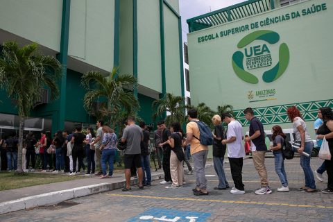 Portões fecham e UEA aplica provas do SIS 2025