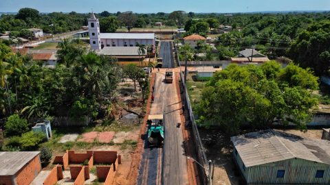 Asfaltamento do ramal do Mato Grosso é concluído em Parintins; obras avançam para a Valéria