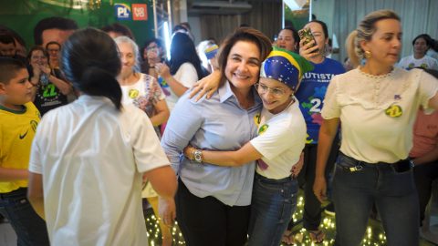Mães atípicas compartilham dificuldades com candidatos da chapa Ordem e Progresso e pedem por mais inclusão em Manaus