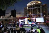 MovCeu: van equipada com biblioteca e estúdio leva atividades culturais para áreas rurais e urbanas de Manaus 