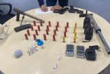 Polícia apreende armas, drogas e munições no bairro Alvorada