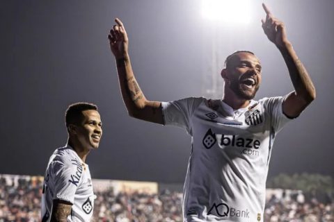Santos supera Ituano por 2 a 0 e se aproxima do retorno à Série A