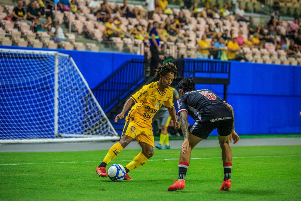 Série B: Amazonas FC é superado pelo Botafogo (SP) por 1 a 0 na Arena da Amazônia Série B: Amazonas FC é superado pelo Botafogo (SP) por 1 a 0 na Arena da Amazônia