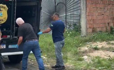 Homem é encontrado morto com 11 facadas no bairro Monte das Oliveiras