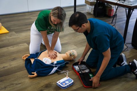 Em Manaus, programa "UEA Cardio Protegida“ realiza capacitação para atendimento básico cardiorrespiratório
