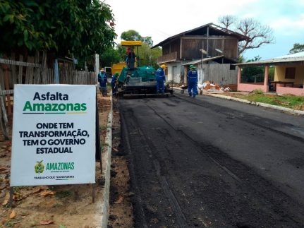 Asfalta Amazonas: Pavimentação no Mocambo é concluída e obras avançam no Caburi, em Parintins