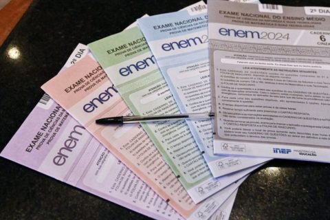 Enem 2024 registrou 12 redações com nota mil; uma da rede pública