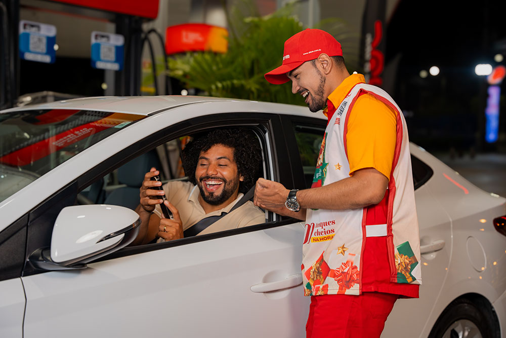 Promoção "Natal de Prêmios Atem" vai distribuir 1.200 vales-combustível Promoção "Natal de Prêmios Atem" vai distribuir 1.200 vales-combustível