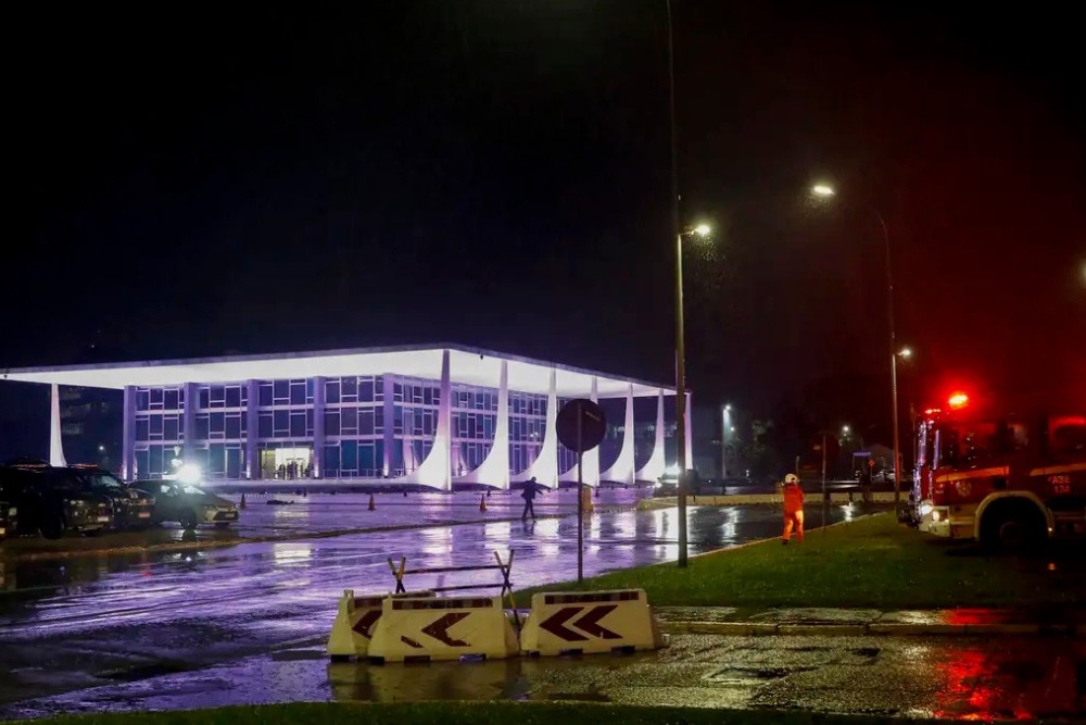 PF abrir&aacute; inqu&eacute;rito sobre suposto atentado em Bras&iacute;lia