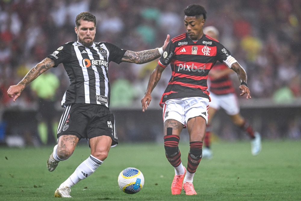 Brasileirão: David Luiz perde pênalti e Flamengo empata com Atlético-MG Brasileirão: David Luiz perde pênalti e Flamengo empata com Atlético-MG