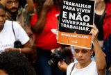 Manifestação promove fim da ‘escala 6×1’ em Manaus