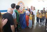 Alunos de Manaus recebem 'Relógio da Paz' em parceria com MPAM