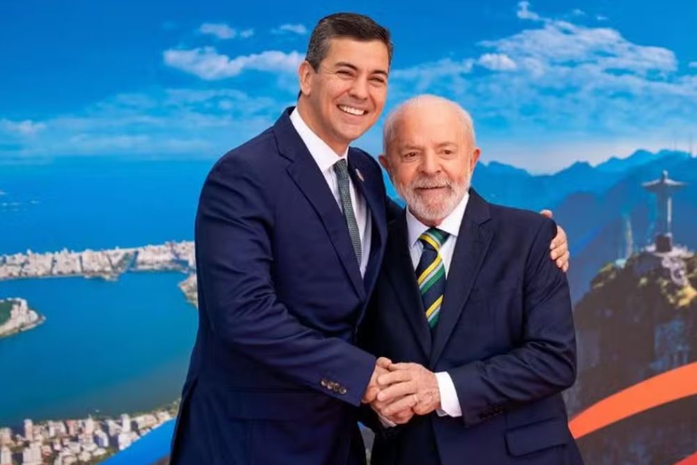 Presidente do Paraguai é internado após passar mal durante cúpula do G20 Presidente do Paraguai é internado após passar mal durante cúpula do G20