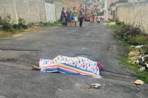 Homem é executado a tiros em via pública no bairro Santo Agostinho