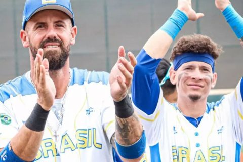 Brasil supera Chile por 10 a 0 e vai à final do Sul-Americano de Beisebol