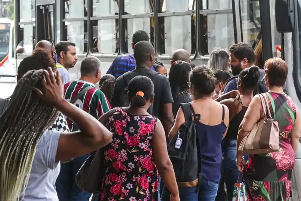Brasil registra taxa de desemprego de 6,2% no &uacute;ltimo trimestre de 2024
