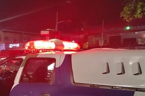 Homem acusado de furto é torturado pelo ‘tribunal do crime’ no bairro Cidade de Deus