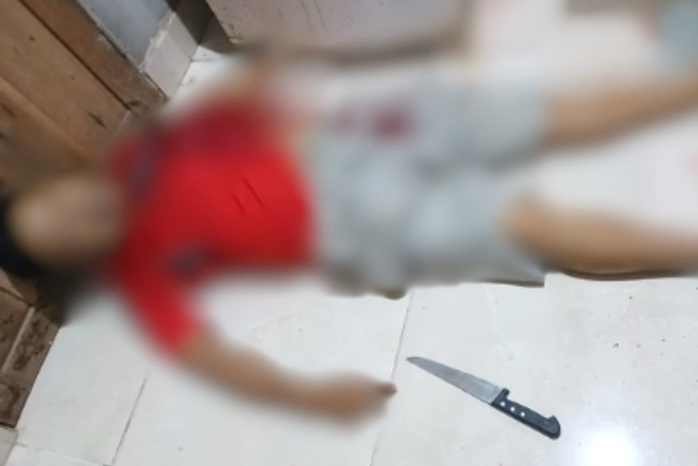 Homem é morto a facadas no interior do AM; ex-marido de mulher envolvida é o principal suspeito Homem é morto a facadas no interior do AM; ex-marido de mulher envolvida é o principal suspeito