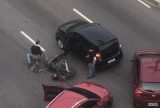 Moto colide com carro e provoca acidente na rotatória do Parque Dez em Manaus